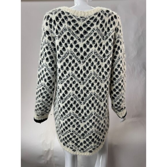 Neiman Marcus XL Fuzzy Knit Black & White Polka Dot Sweater - Picture 2 of 16
